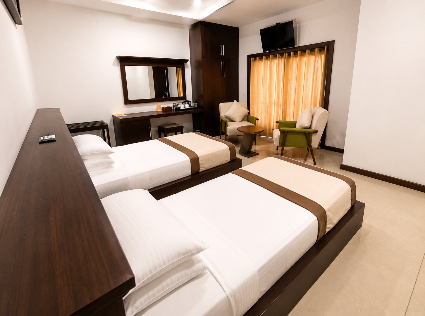 Deluxe Room — twin bed configuration